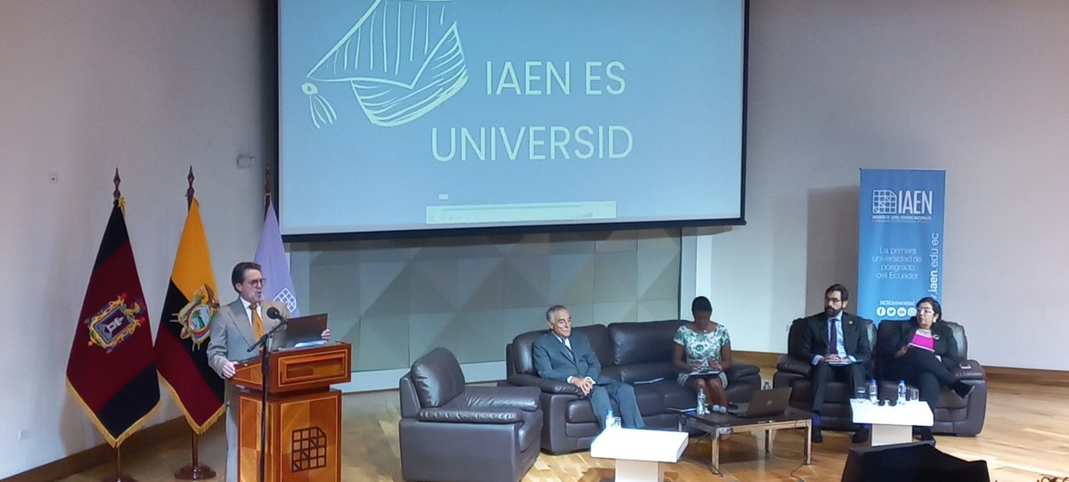 Zona_Info593's tweet image. 📌#AHORA | En el marco de los 51 años de creación de @IAENUniversidad, se realiza. conversatorio: "Lucha antiterrorista y construcción de capacidades para la respuesta del Estado". Participan Fiscal @DianaSalazarM2, secretario de Seguridad @PacoMoncayo  y Roberto Andrade #UAFE