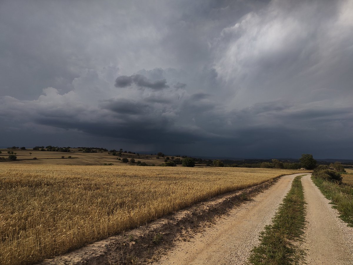 #Supercelula al norte de Guissona(Lleida)