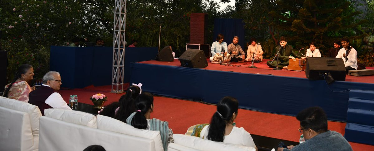 राजभवन, माउंट आबू में दो दिवसीय सांस्कृतिक कार्यक्रमों का समापन गजल और ओडिसी नृत्य की प्रस्तुतियों से बरसा आनंद

dipr.rajasthan.gov.in/press-release-…