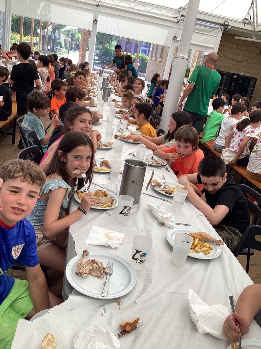 Gosearentzat ez ei dago ogi gogorrik!!! Ze gozo jan dogun dana!!! 😋😋😋<a href="/beg34Alaitz/">Andereño Alaitz</a> <a href="/Beg34Xabi/">Maisu Xabi</a> <a href="/beg34inigo/">Iñigo Azkueta</a>