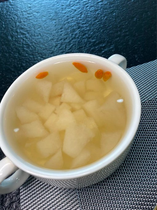 ke_bess's tweet photo. Maybe it's better for breakfast than porridge? https://t.co/IX9jVg7NgN