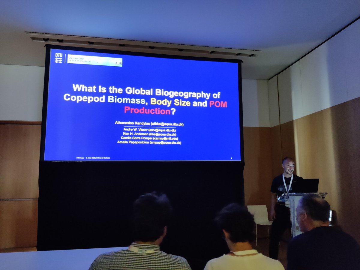OceanLifeCentre's tweet photo. The afternoon started with  @TKandylas's talk about several interesting global features of copepods derived from the NUM model, developed in our centre. All these outputs could be interesting in further research addressing global patterns or trends in biodiversity! #ASLO23 https://t.co/JoScSMV7et