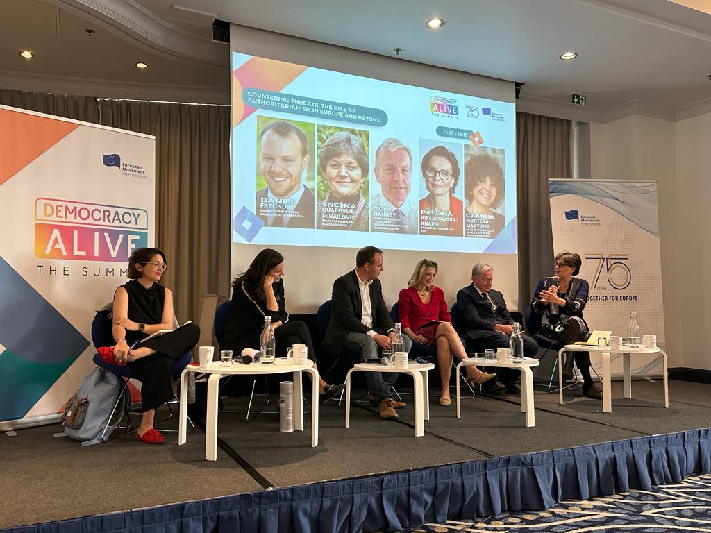 At #DemocracyAlive today, our SG <a href="/SneskaEN/">Sneška Quaedvlieg-Mihailović</a> 🗨️ "Authoritarian regimes are keen to divide #Europe. We need #CulturalHeritage more than ever to bring us closer together. The 🇪🇺 &amp; us all must walk the talk by supporting those who suffer from authoritarian regimes &amp; defend #EUValues"