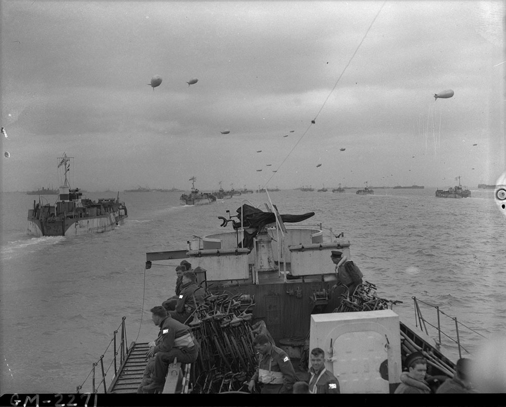 The D-Day invasion began #OTD in 1944. #CanadaRemembers the bravery of the Canadians and allies who helped lay the foundations for an end to the #SWW on that day. #SecondWorldWar