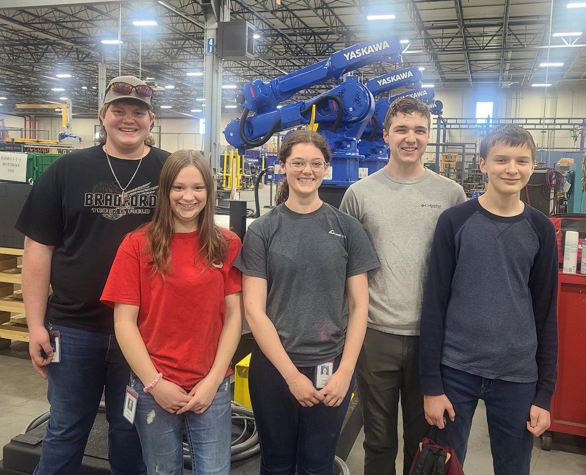 Last week, we welcomed new interns to the #Yaskawa Motoman team! 👏

They represent <a href="/UVCareerCenter/">Upper Valley CC</a>, <a href="/GreeneCCC/">Greene County Career Center</a>, Springboro HS &amp; <a href="/WarrenCoCareer/">WCCC (Warren County Career Center)</a>. We're committed to working w/ institutions like these to train students for #careers in #manufacturing. 

#jobs #education #mfg