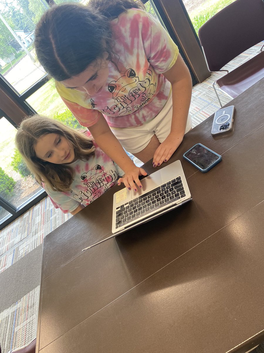 It may be summer vacation for most Ss, but these leaders are working on their presentations for <a href="/NationalFCCLA/">National FCCLA®</a> Conference in Denver in July! <a href="/EwersEd/">Ed Ewers</a> <a href="/jerrygladieux/">Jerry Gladieux</a> @JimFritzAW