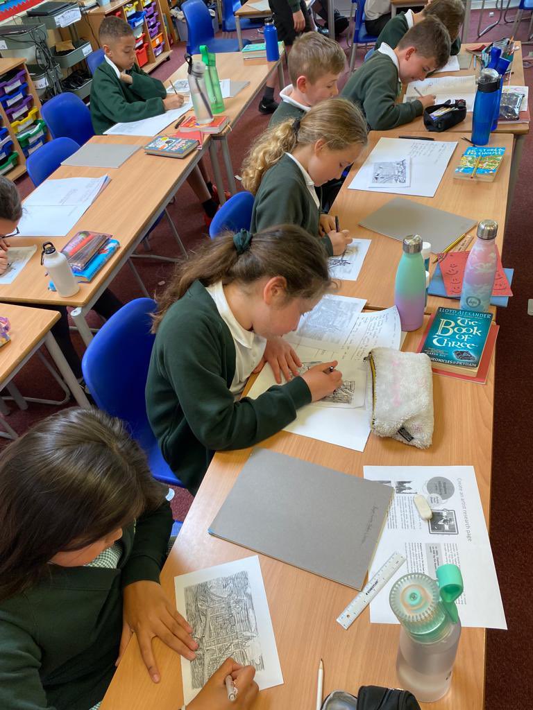 IC_Beech's tweet photo. In Beech class @IvyChimneys we have been studying the art of Stephen Wiltshire and creating our own detailed sketches of Tower Bridge. https://t.co/VBmusuUVV0