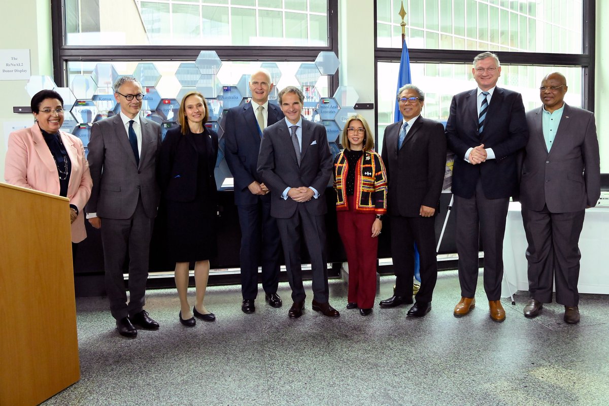 rafaelmgrossi's tweet image. Thanks 🇲🇾Malaysia, 🇵🇭Philippines and @urencoglobal for generous pledges to #ReNuAL2 to upgrade #IAEA laboratories. Support from both Member States and private sector contributions are increasing and will help our work in climate smart agriculture &amp;amp; sustainability. #Atoms4Climate