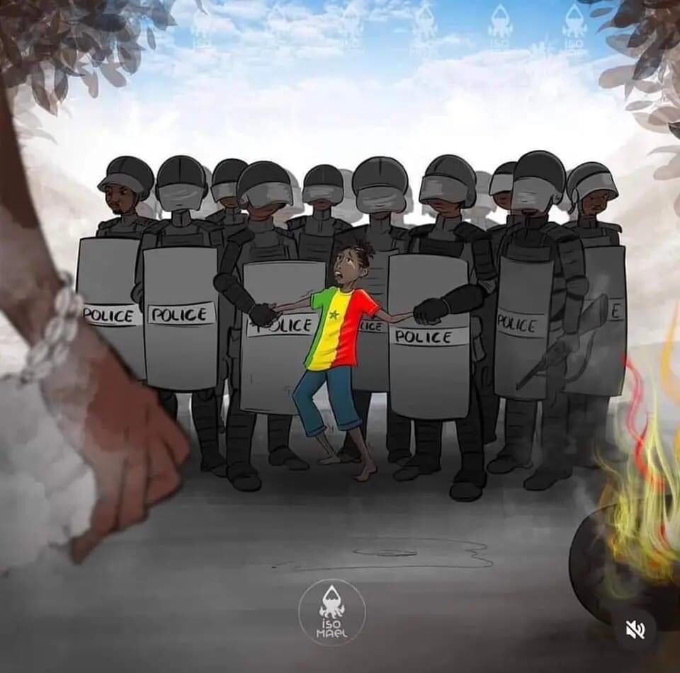 ibou_001's tweet photo. 📌🚨The family of the child used as a human shield by the FDS say they have received threats from the Senegalese authorities

📌🚨La famille de l’enfant pris comme bouclier humain par les FDS dit avoir reçu des menaces de la part des autorités sénégalaises.
#FreeSenegal
#MackyDemissionne