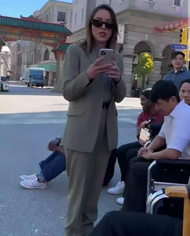 See you in 2024, Lana Lee 💗
Fun fact : my name is also Lana so-🤍🤍 #chloebennet #interiorchinatown #lanalee