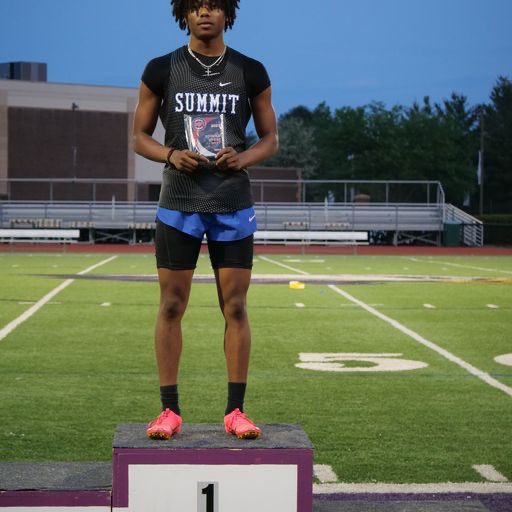 MVC League Meet, thankful to have walked away with 3 Gold metals in the 100, 200, and Long Jump! Also received Runner of the Year at the end of the Meet. 🙏🏽 <a href="/SCDAthletics/">Summit Athletics</a>