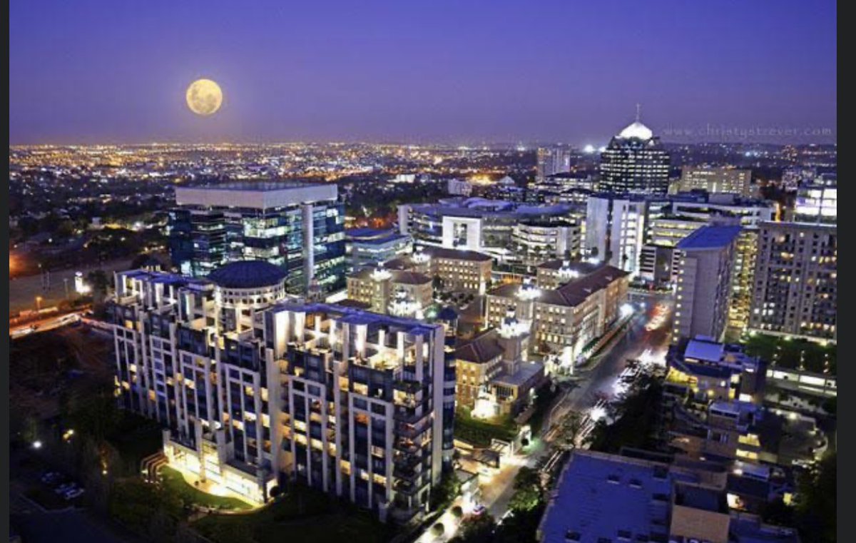 Barbie💗🌸 on Twitter "Richest square mile in Africa, Sandton city South
