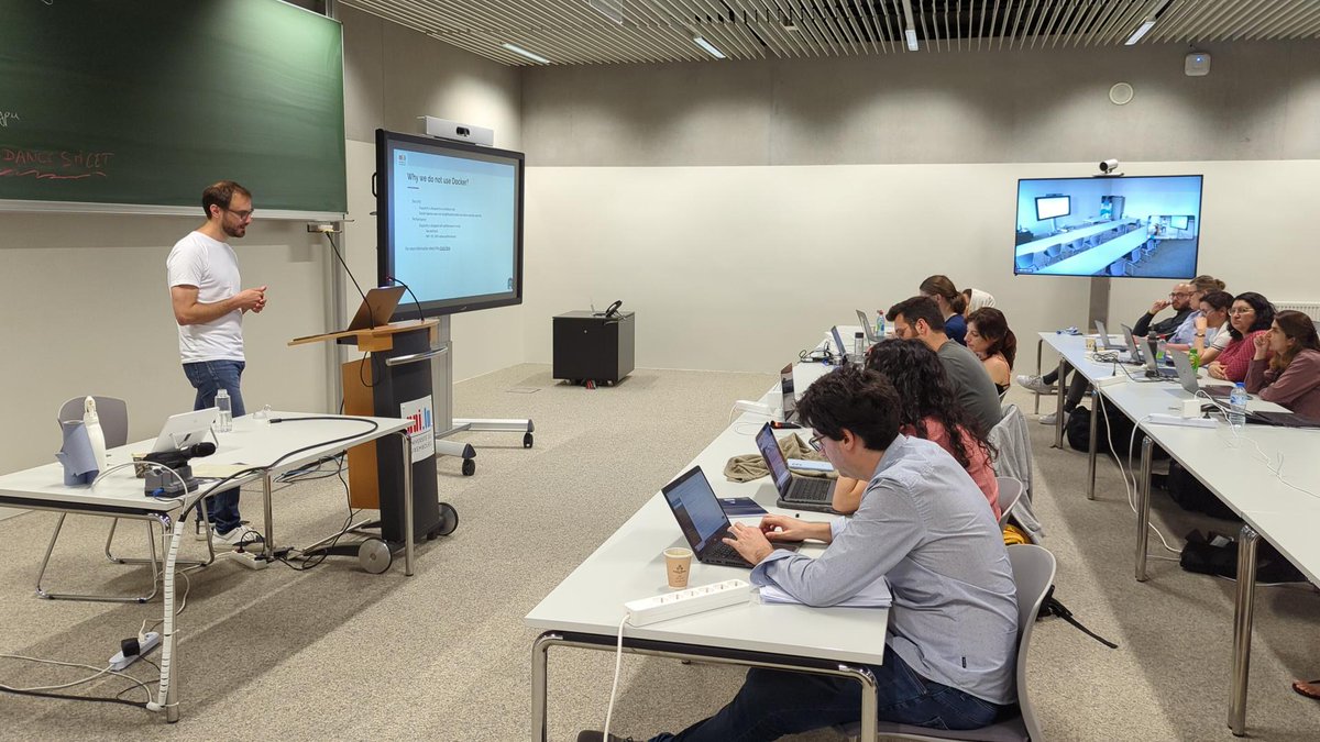 ULHPC's tweet photo. The second practical session of this #ULHPCSchool 2023 @uni_lu is given by J. Schleich. 
Julien presents an introduction to docker and singulary containers on the UL HPC clusters #Iris &amp; #Aion ! https://t.co/3XXhsihbtL