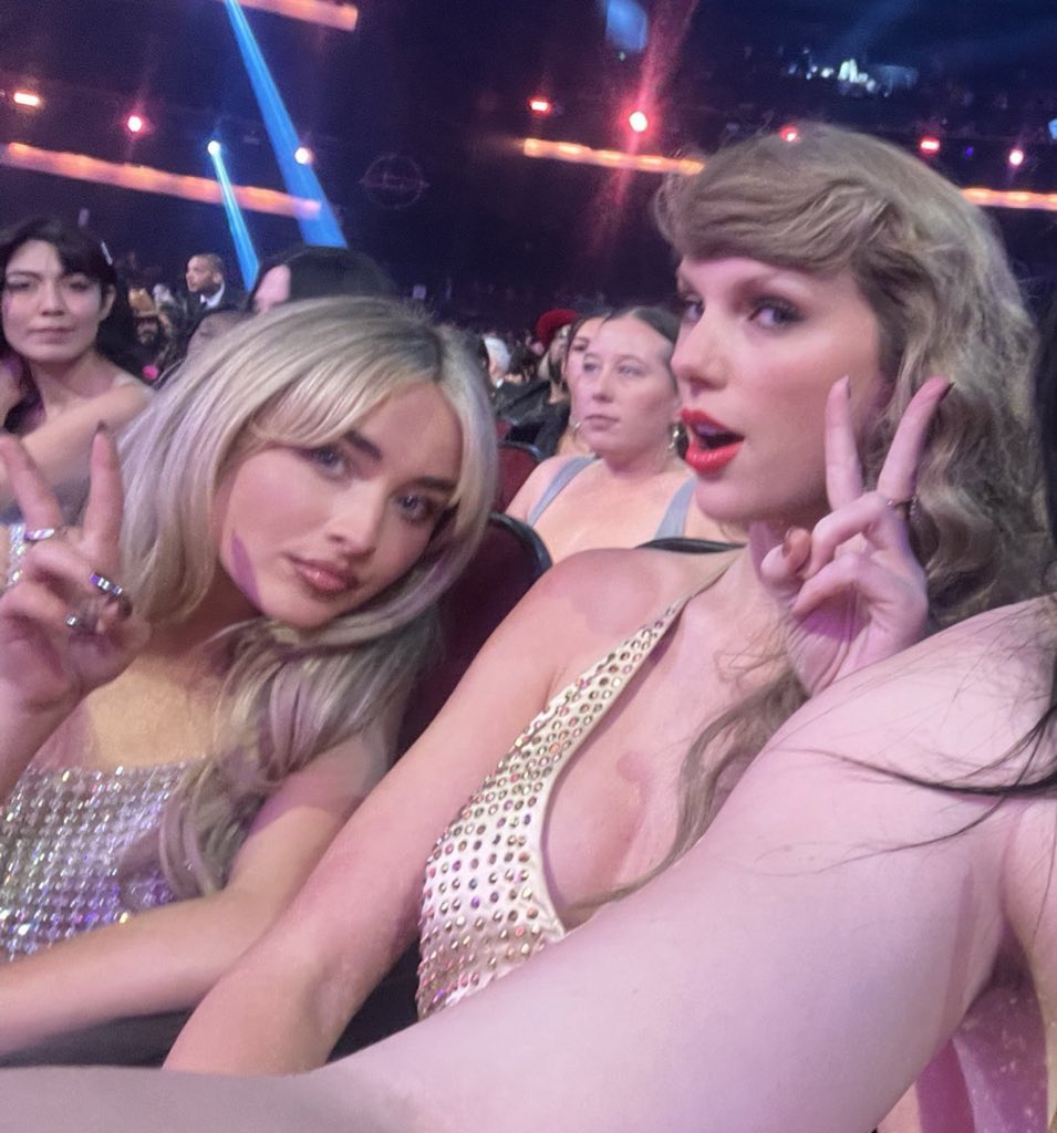 Sabrina Carpenter Brasil | fan account tweet media