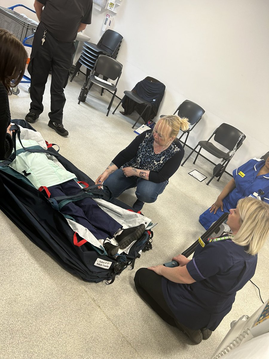 AlisonBakewell's tweet photo. Fabulous moving and handling session today @GEH
Thank You Angie, great facilitator #SlideSheets #HoverJack #Hoisting #CareUpdates #PatientAndStaffSafety @GEHNurseEd @GEH_HCA @andyallen792 @ElaineNurse1 @ShirleyPreston1 @SimonGorrell @nag2710 https://t.co/l8mnvK9sVv