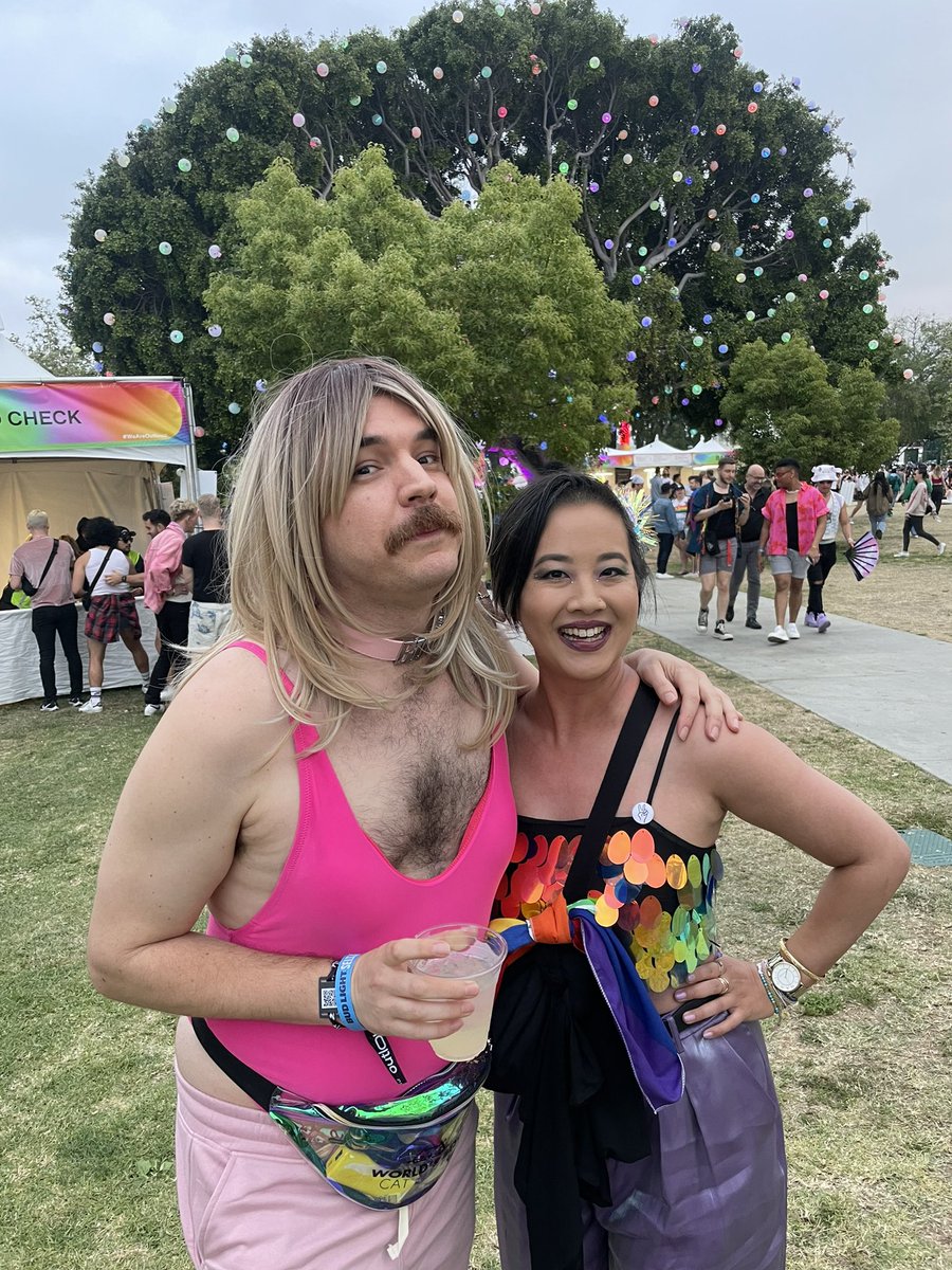 StevenRayMorris's tweet photo. Sunday’s @WeAre_OUTLOUD with Passion Pit and @carlyraejepsen was such a beautiful night. The feeling of knowing the words to every song is so cathartic and healing. #PrideMonth @Elle_Ho https://t.co/6MjcdVsRyL