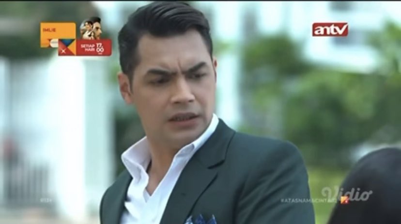 serbetwarte99's tweet photo. Wkwkwkwk
#AtasNamaCinta
#ANC2 https://t.co/l531uKFfQ6