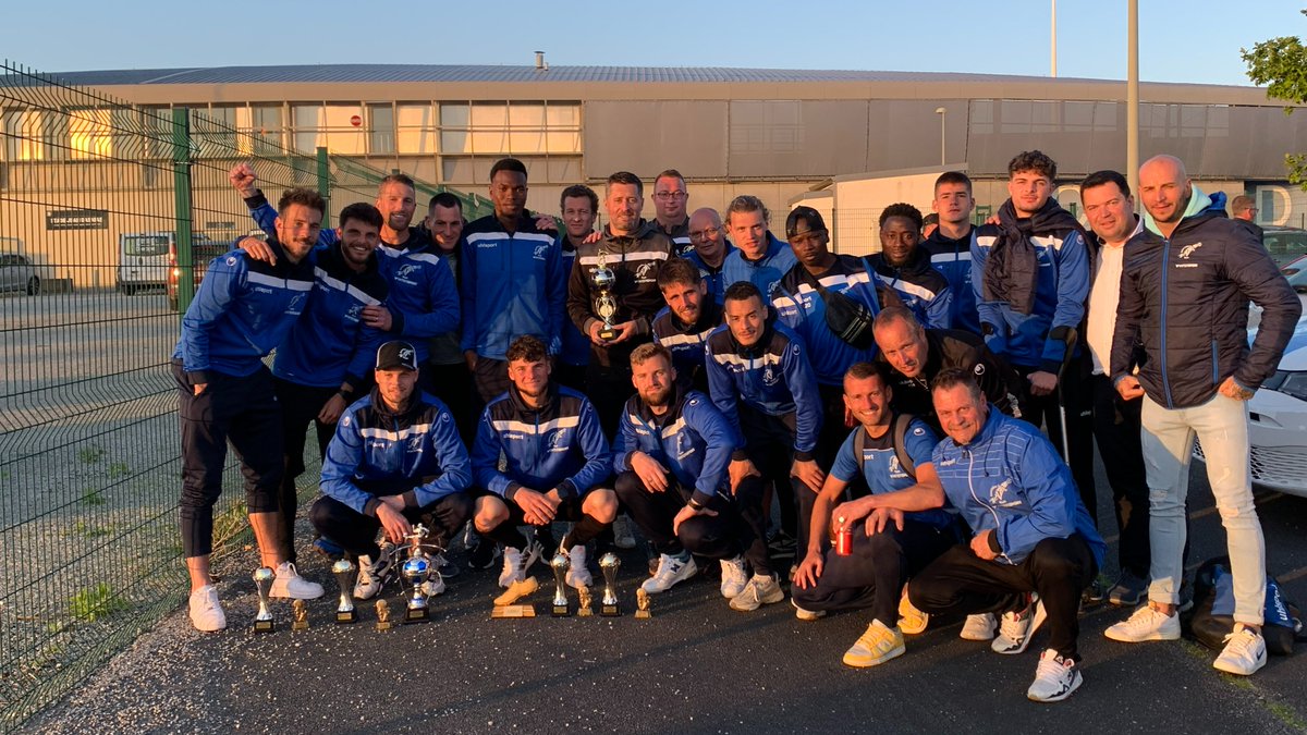 AfVirois's tweet photo. @Deschateaux16, @FerronAnthony, @Anaslamrabette, @ArthurD_69 𝗲𝘁 𝗗𝗼𝗿𝗶𝗮𝗻 𝗖𝗵𝗮𝗿𝗹𝗶𝗲𝗿 𝗱𝗮𝗻𝘀 𝗹𝗲 𝗫𝗜 𝗱𝗲 𝗹𝗮 𝘀𝗮𝗶𝘀𝗼𝗻 𝗲𝗻 𝗡𝗮𝘁𝗶𝗼𝗻𝗮𝗹 𝟯 !

#TeamAFV https://t.co/9JcFgtNexS