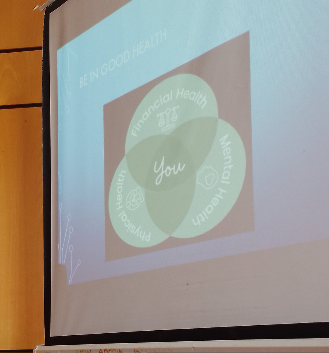 Special thanks to <a href="/FutureFirstZW/">FutureFirst</a> in collaboration with <a href="/FirstMutualProp/">FirstMutualPropertie</a> <a href="/MidlandsState/">Midlands State University</a> <a href="/AfrotopiaZw/">Afrotopia</a> for the opportunity to attend the Financial Literacy training. It's not everyday you get an opportunity to learn. Have learnt a lot and am hoping to set clear goals as taught 😉