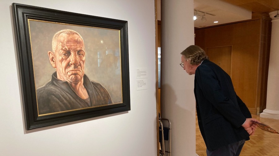 Artlyst's tweet image. Peter Howson AT 65 - Edinburgh City Art Centre - Clare Henry bit.ly/3IUYpI4 #EdinburghCityArtCentre #peterhowson