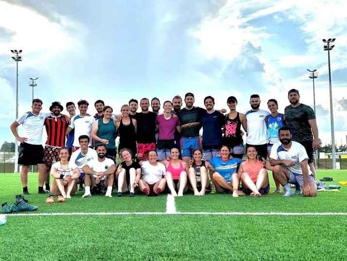 FFTagRugby's tweet photo. Les équipes de France poursuivent leur préparation en vue de la coupe de monde de TAG RUGBY

Le week-end dernier, ce sont les équipes MIXED OPEN qui étaient rassemblées à FRONTON, lors d’un stage.

#FFTR #tagrugby #rugbyflag #oztag #rugby #ireland #france #Limerick  #mixedopen https://t.co/jik0zAdgsx