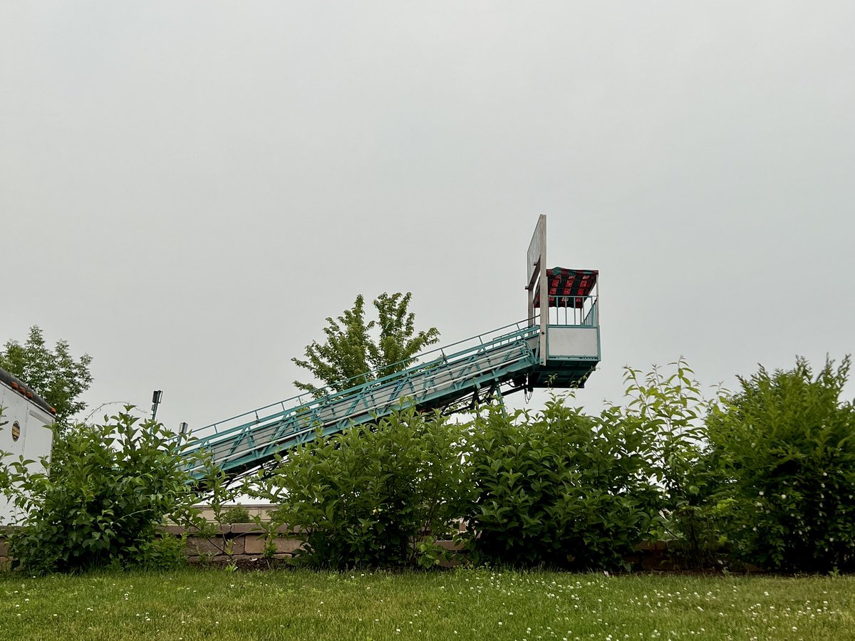 Look what’s happening in the #WestHartford Town Hall parking lot! Getting set to #CelebrateWH this weekend! <a href="/TownofWestHrtfd/">Town of West Hrtfd</a>