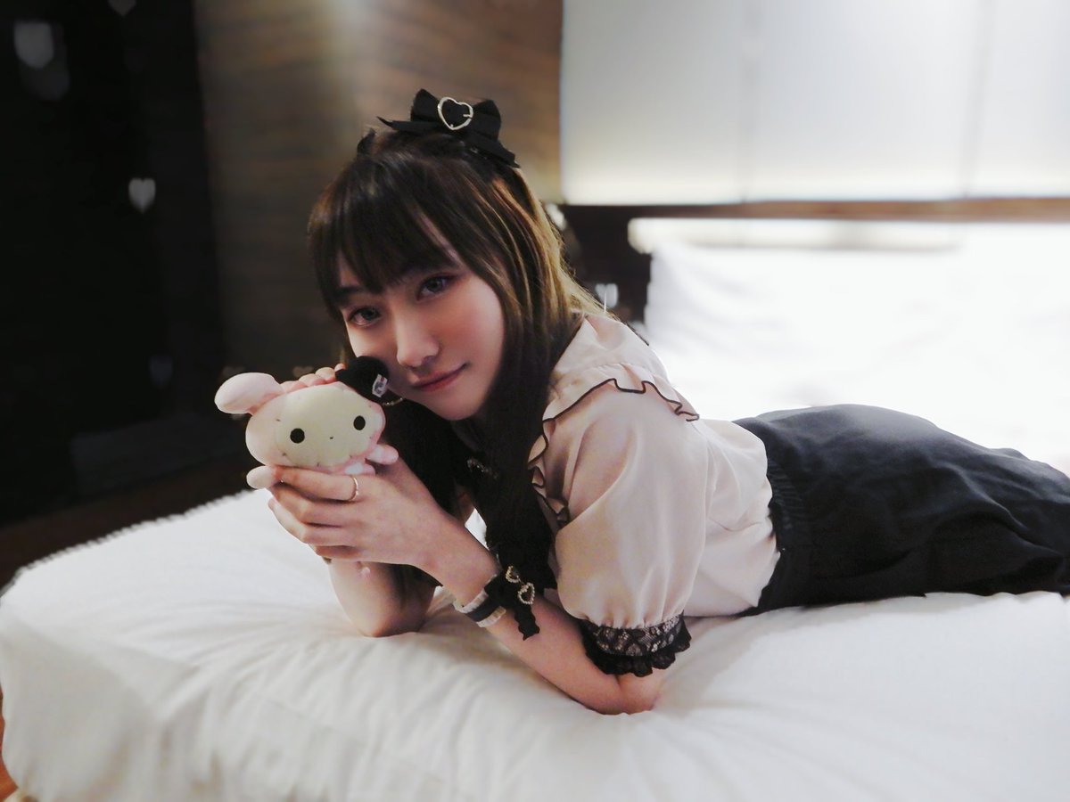 yabukirari's tweet photo. 地雷欣💗🖤

#dearmylove #夢展望 #地雷系女子 #地雷女 #地雷系 #量産型ヲタク #量産型 #量産型女子 #日系穿搭 #ootd #outfit #rojita #lolita #hkgirl #私服 #自撮り #自撮り女子 #寫真 #人像摄影 #写真 #写真好きな人と繋がりたい #写真撮ってる人と繋がりたい https://t.co/dU3eYfpdLr