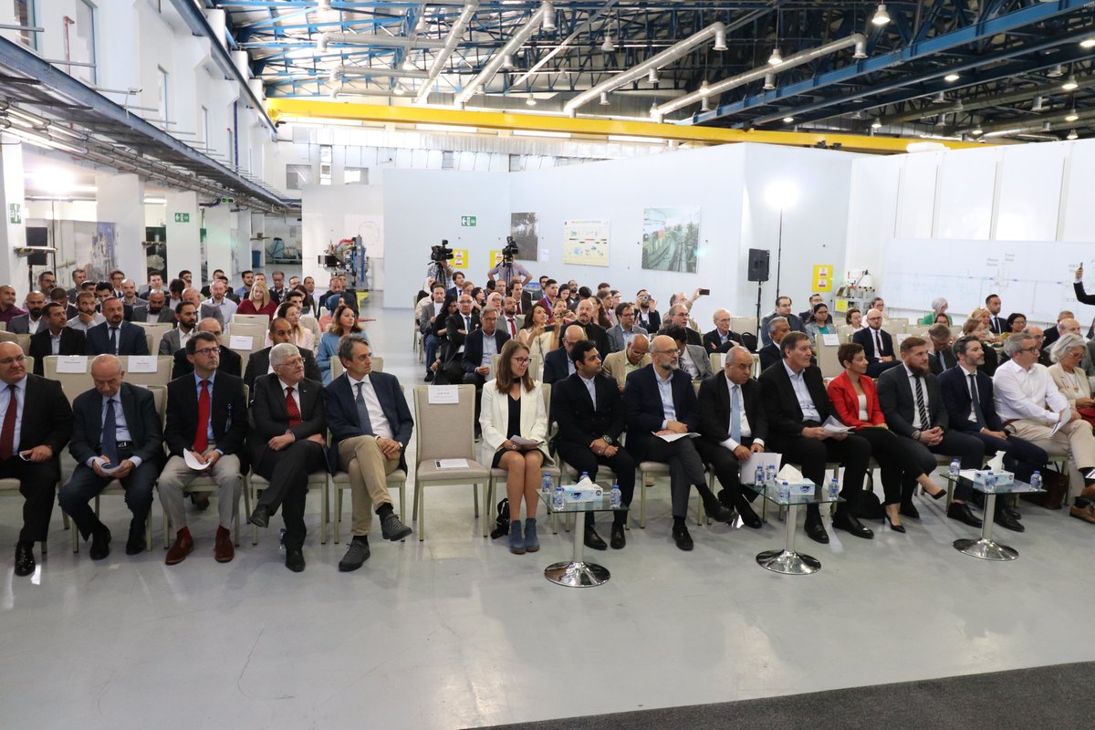 Synchrotron SESAME (@sesame_jordan) on Twitter photo BEATS, a new beamline of the SESAME synchrotron, was ceremoniously inaugurated today!
Read more here: sesame.org.jo/news/inaugurat…
<a href="/BEATSeu1/">BEATS_eu</a> <a href="/esrfsynchrotron/">European Synchrotron</a> <a href="/psich_en/">PSI Paul Scherrer Institut</a> <a href="/CyprusInstitute/">The Cyprus Institute</a> <a href="/ALBAsynchrotron/">Sincrotró ALBA💡</a> <a href="/desynews/">DESY (English)</a> <a href="/elettrasincro/">Elettra Sincrotrone Trieste</a> <a href="/INFN_/">INFN</a> <a href="/SOLARIS_science/">SOLARIS Centre</a> <a href="/EU_Commission/">European Commission</a> <a href="/mohegovjo/">وزارة التعليم العالي والبحث العلمي الأردنية</a> BEATS, a new beamline of the SESAME synchrotron, was ceremoniously inaugurated today!
Read more here: sesame.org.jo/news/inaugurat…
<a href="/BEATSeu1/">BEATS_eu</a> <a href="/esrfsynchrotron/">European Synchrotron</a> <a href="/psich_en/">PSI Paul Scherrer Institut</a> <a href="/CyprusInstitute/">The Cyprus Institute</a> <a href="/ALBAsynchrotron/">Sincrotró ALBA💡</a> <a href="/desynews/">DESY (English)</a> <a href="/elettrasincro/">Elettra Sincrotrone Trieste</a> <a href="/INFN_/">INFN</a> <a href="/SOLARIS_science/">SOLARIS Centre</a> <a href="/EU_Commission/">European Commission</a> <a href="/mohegovjo/">وزارة التعليم العالي والبحث العلمي الأردنية</a>
