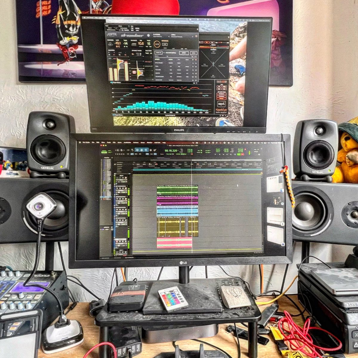 Back in my default ‘off tour’ position… doing some restoration work on some old French TV broadcast stuff. Used some RX magic to separate some of the elements and re-blend with the original stereo file. #Livingthedream #studioengineer #masteringengineer #masteringstudio