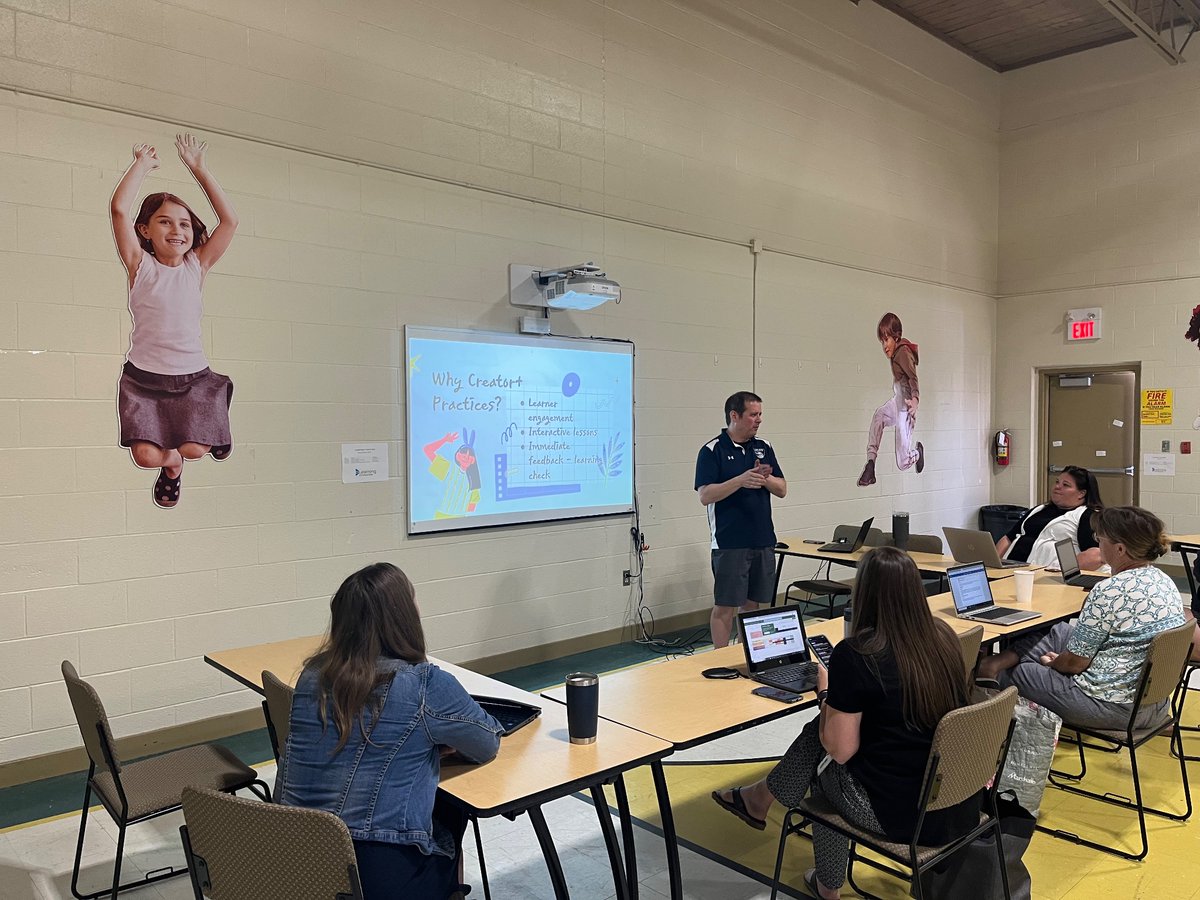 A Grand Start - eLearning PD kicking off by valuing educator voice with many learning session choices in our carousel activity! <a href="/JDellaFortuna/">John</a> <a href="/mrjallison/">Jeff Allison</a> <a href="/GEDSB/">Grand Erie District School Board</a> <a href="/KGrahamGEDSB/">Kevin Graham</a>