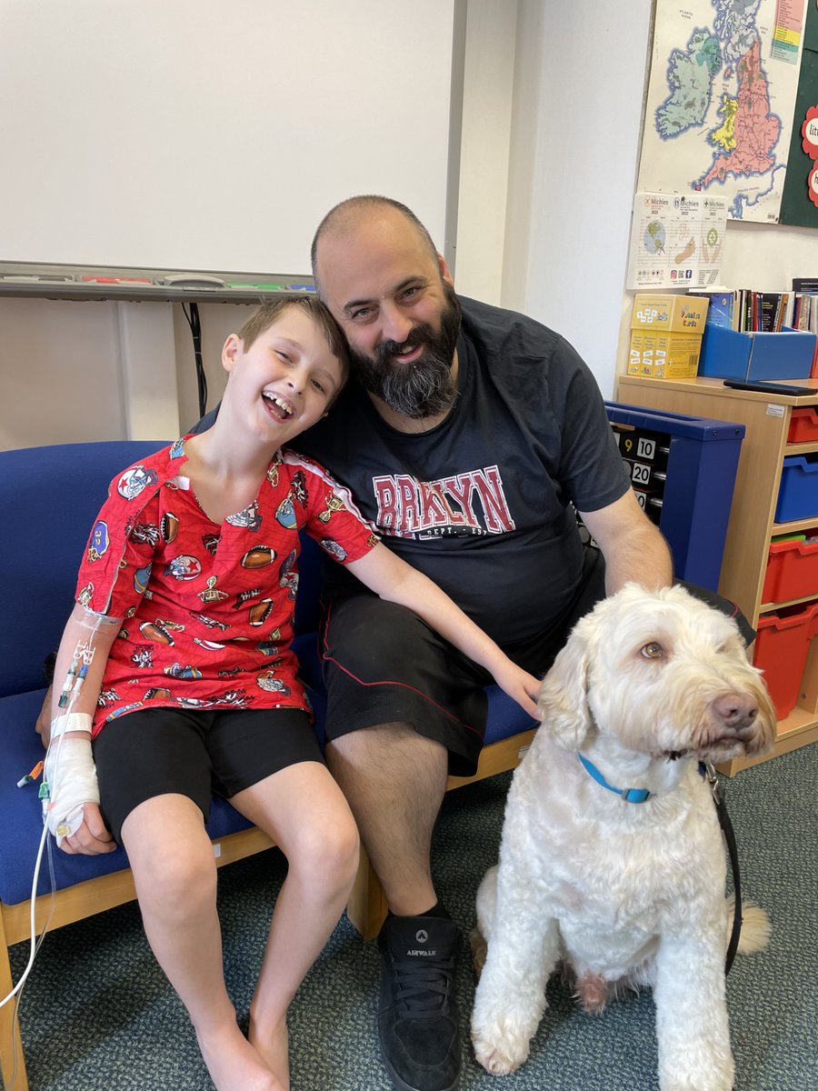 So today we got the chance to wish MacKenzie and Lorna his handler a Happy Volunteers Week.  They loved their gifts but as always MacKenzie was a true professional and got on with the job in hand. #VolunteersWeek2023