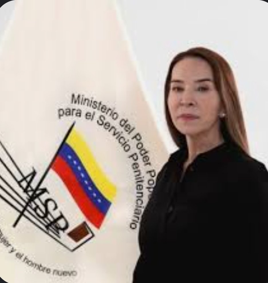 #Venezuela. #DGCIM. La Ministra de Asuntos Penitenciarios Celsa Bautista  "visitó" la sede del #DGCIM en Boleita,  y cuándo llegó a la casa de los sueños mandó a cerrar las rendijas de las puertas de las celdas por donde les pasan las comidas,  para no ver ni hablar con presos
