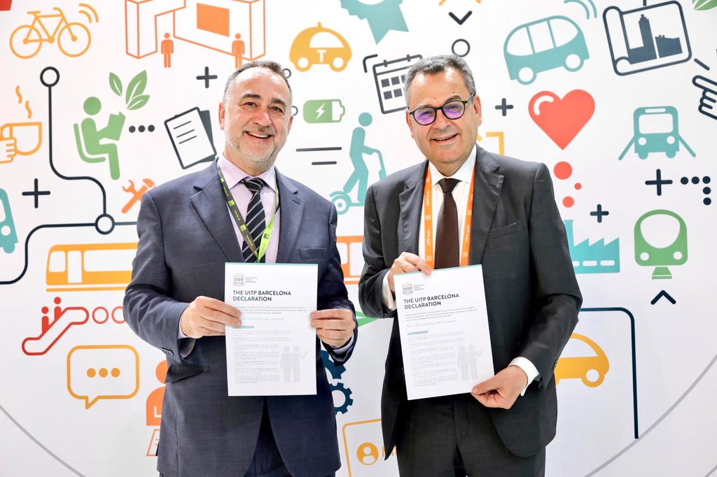 #FGC s'ha adherit a la "Declaració de #Barcelona" de la <a href="/UITPnews/">UITP</a> durant el <a href="/uitpsummit/">UITP Summit 2023</a> 

L'escrit ratifica la importància del #transportpúblic com a eix vertebrador de la #mobilitat i com a motor per impulsar beneficis per la societat #UITP2023

📰 uitp.org/news/the-barce…