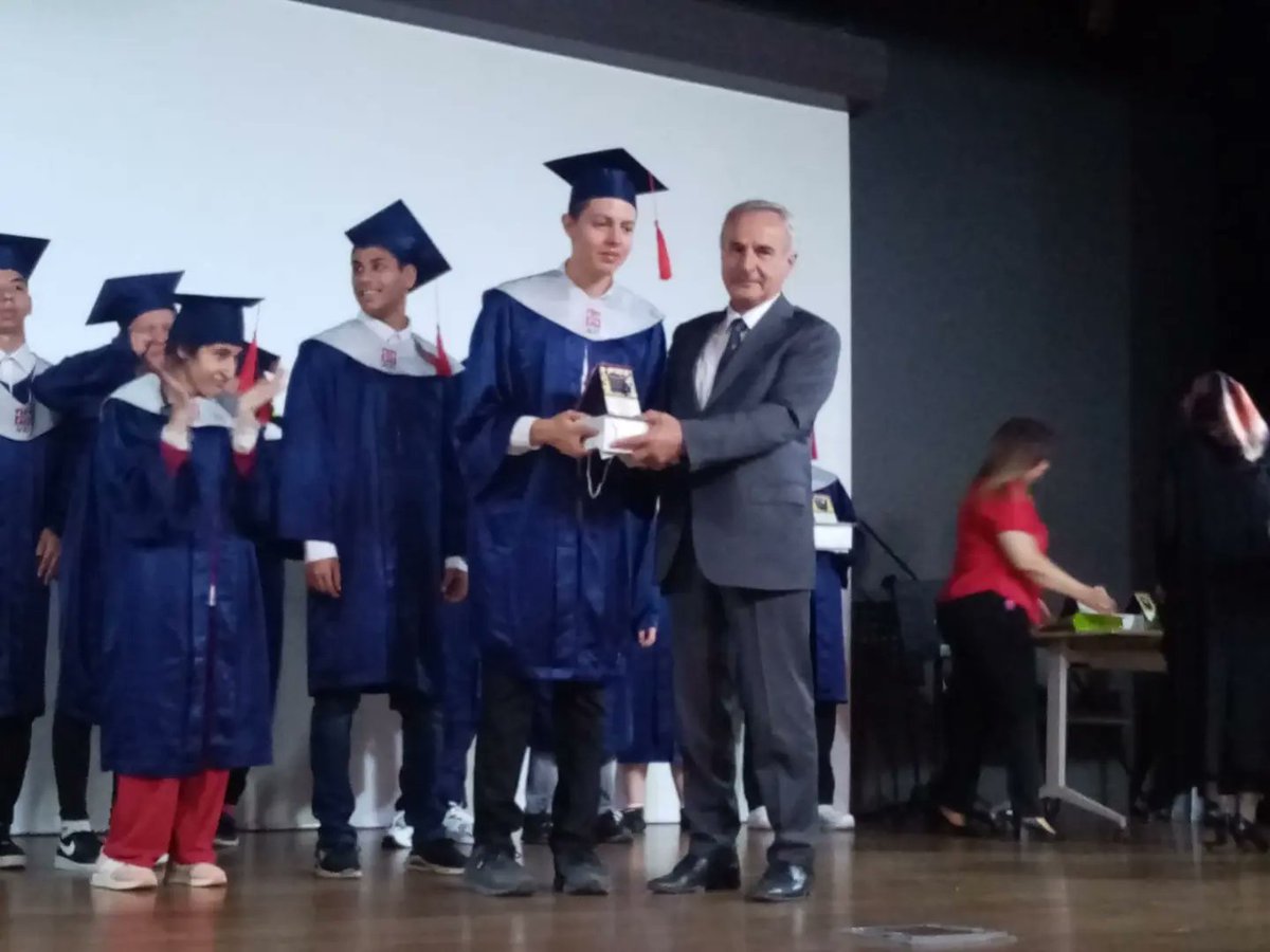 "Hayatın Renkleri Engelsiz Dokunuşlar II" Projesi Çerçevesinde Abdullah Gül Üniversitesinde Yıl Sonu Etkinliği ve Sergisi Düzenlendi.
Programda Gevher Nesibe Özel Eğitim İş Uygulama Merkezi Okulu Öğrencilerine Diploma Töreni de Gerçekleştirildi.
<a href="/tcmeb/">Millî Eğitim Bakanlığı</a> <a href="/kayserimem/">Kayseri İl Millî Eğitim Müdürlüğü</a> <a href="/AGLLUOGLU/">Adnan GÖLLÜOĞLU</a>