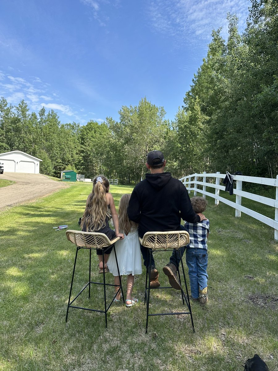 BrettKissel's tweet photo. People always ask me… how do you find balance between work and family?

If I’m answering the question quickly, I’ll simply say: “I integrate music into everything I do with my family, and I integrate family into everything I do with my music.”

#DadLife https://t.co/l4fUWNr4cz