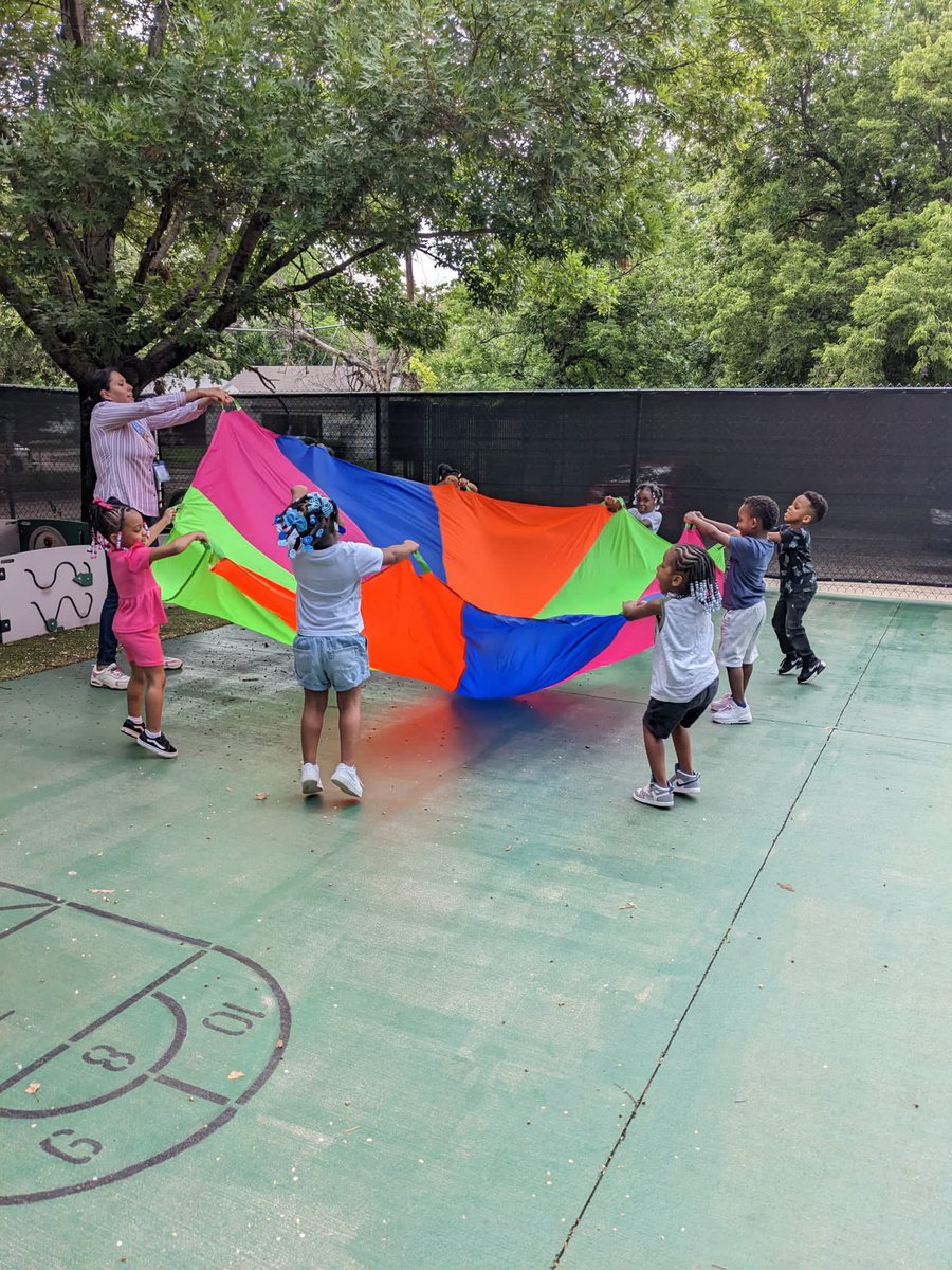 PrekIsd's tweet photo. “All About Me” Week 1 of our Summer Breeze Enrichment is a success!Students are expressing their artistic side and engaging in pretend play. Ask me about PreK! To register and secure a spot for SY 23-24 visit https://t.co/iFz2HUG8Wb @DrElenaSHill @ICanReadDallas @fcanas_canas https://t.co/qYg4cd8dl9