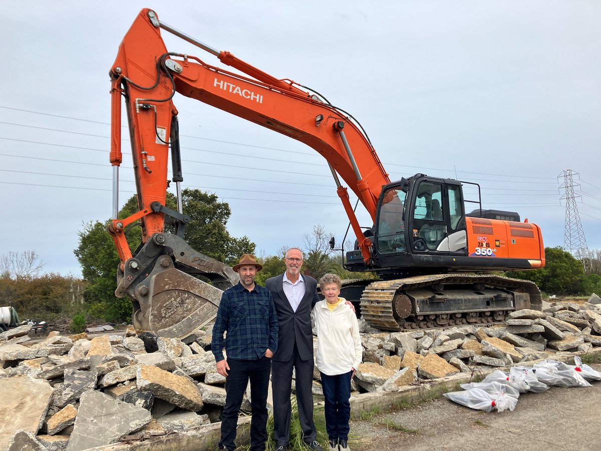 Check it out! <a href="/HomewrdBndMarin/">HomewardBoundofMarin</a>'s project to house veterans is underway. Want to help? Thanks to the Weinreb-Pilecki-Segal Family Fund, all gifts to support the project will be matched through July 4th. Amazing! Follow this link to donate! tinyurl.com/v3w7vvxp #thegivinglist