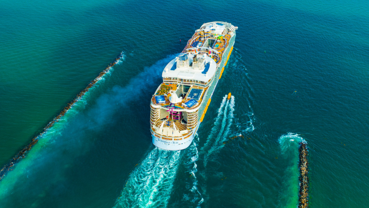 CRUISE NEWS: Royal Caribbean Testing Alternative Fuel on Two Cruise Ships. cruisehive.com/royal-caribbea… #cruise #cruises #royalcaribbean #cruisenews