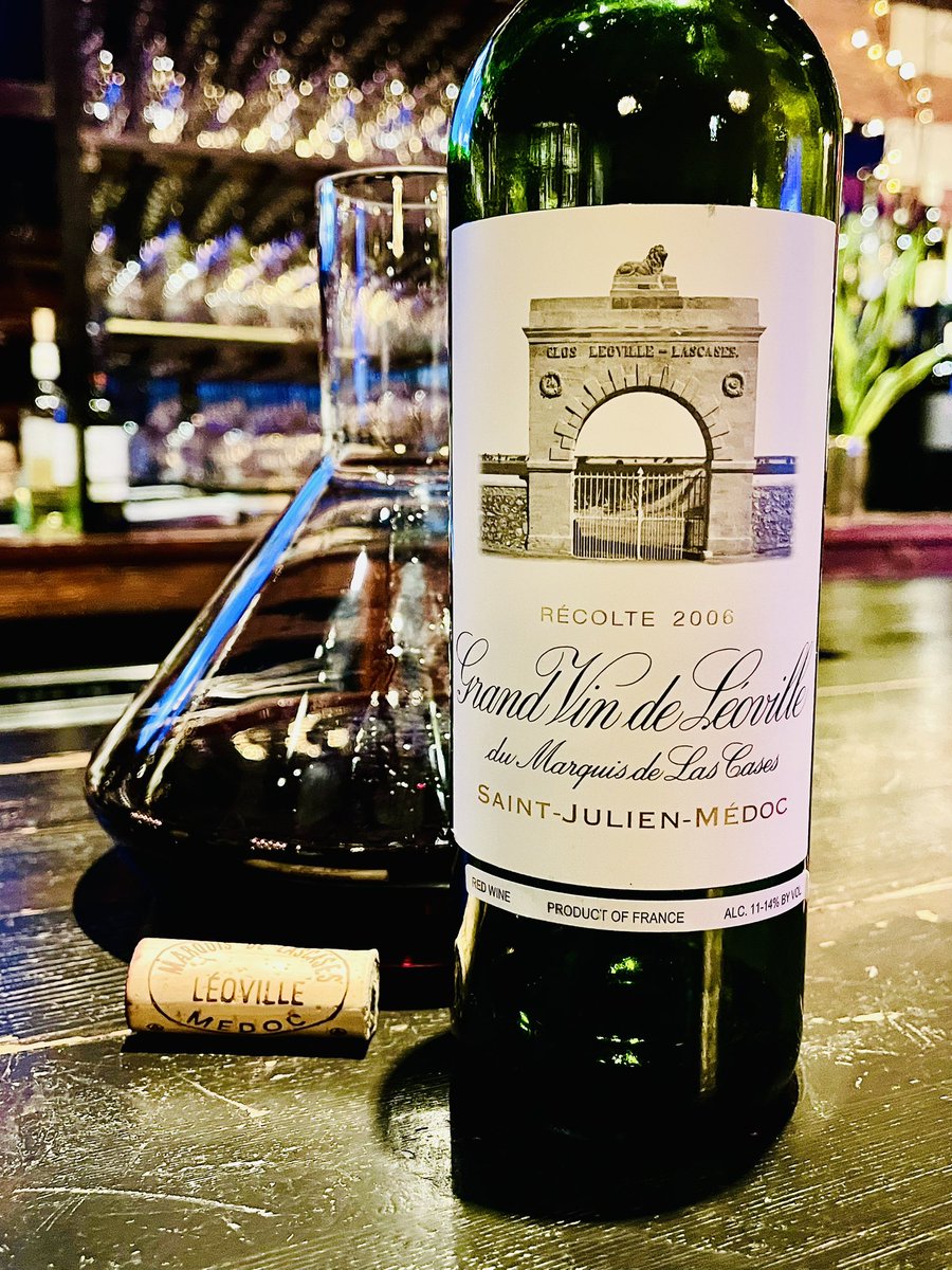 AttorneySomm's tweet photo. The 2006 Leoville Las Cases reminds me of the 1968 Dodge Charger R/T “Ice Charger, ” which is the vehicle that Dom used to chase down a nuclear submarine in the 8th Fast & Furious movie - full throttle, vibrant and intense! More below.
https://t.co/faxEJs3S6O
#lascases https://t.co/vXnepfCTxd