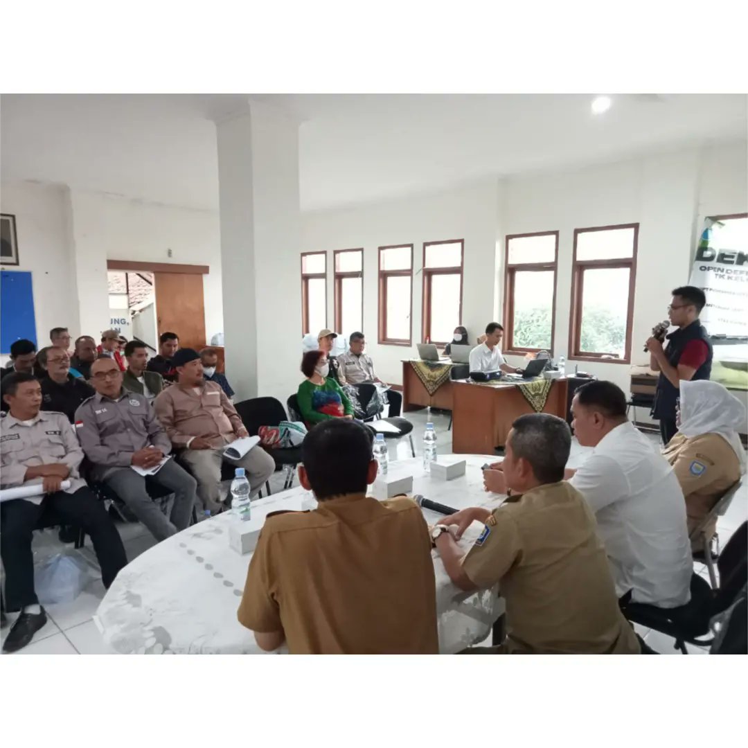 Giat Kasi Pemerintahan Kec.Coblong melaksanakan Kegiatan Rapat Koordinasi Pembinaan RT/RW dan Penerapan Identitas Kependudukan ( IKD ) Tingkat Kecamatan Coblong Tahun 2023 di Kel.Lebakgede.
Selasa, 6 Juni 2023
.
#BandungNuUrang
#coblongjitu
