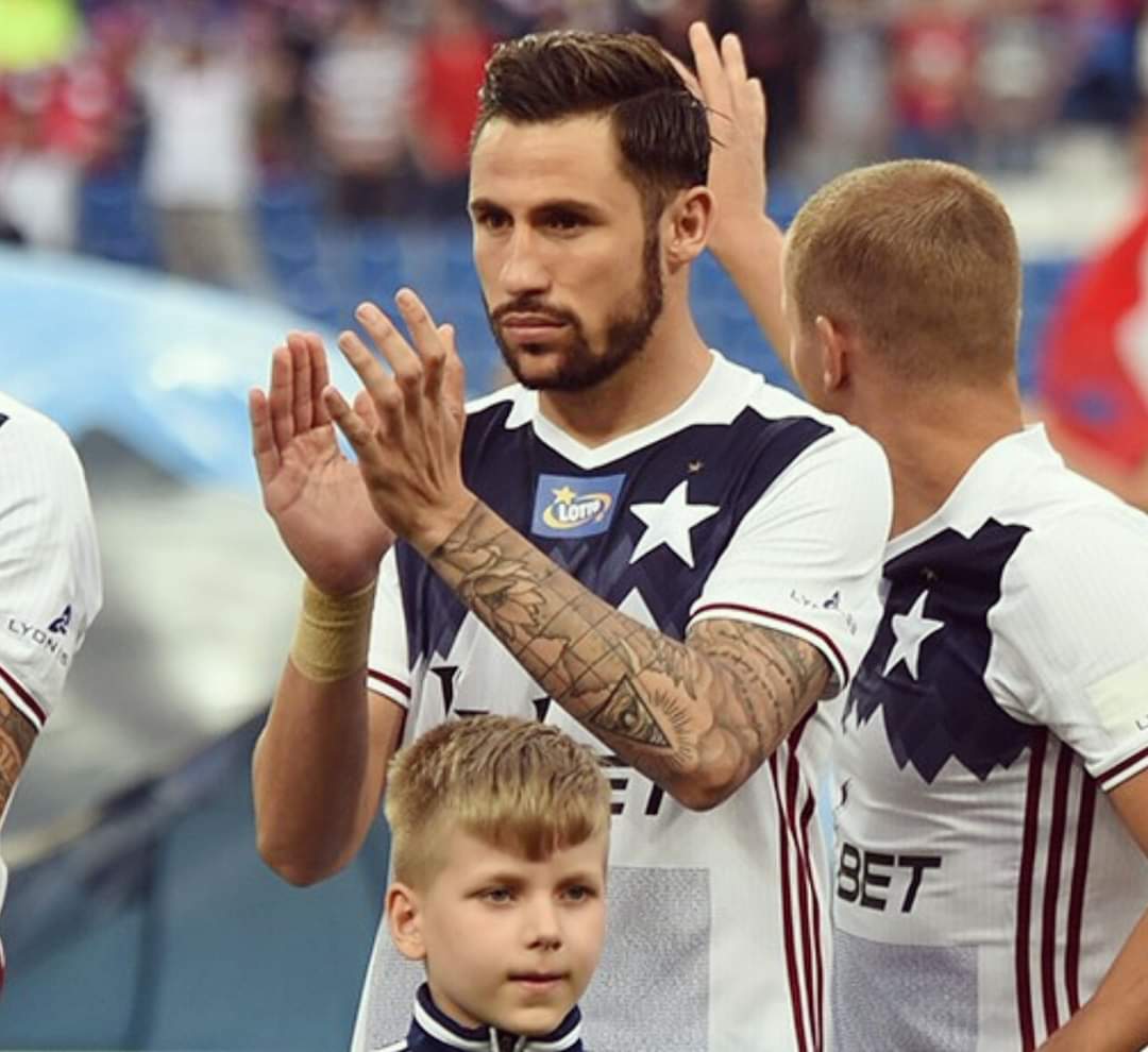 It's time for the play off,
Good luck team 🔵🔴