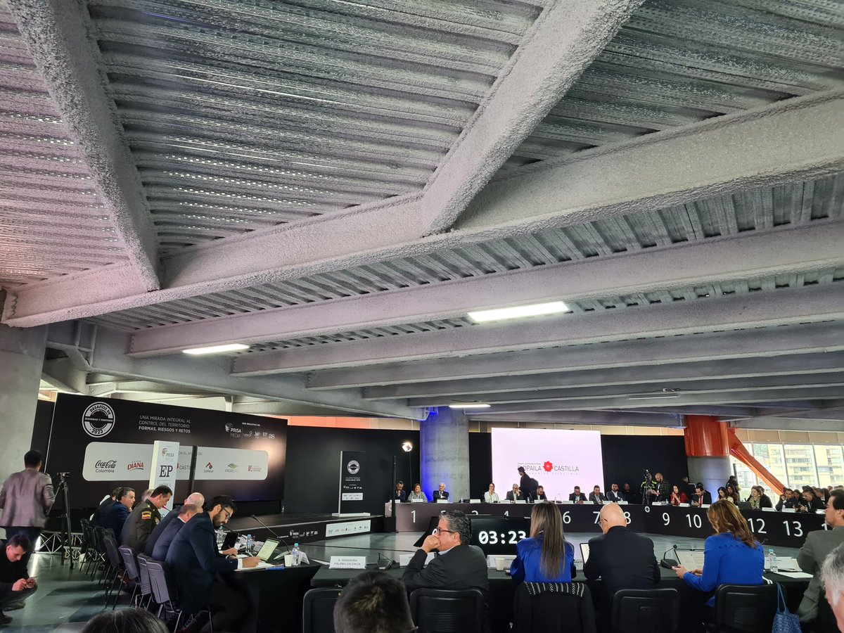 La seguridad en las regiones y la obtención del control territorial es el gran desafío del Estado y sus instituciones. No sólo para Colombia, es el común denominador en los países de América Latina. #desafiosde2023 <a href="/AnaliticaRegion/">Analítica Regional</a>