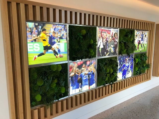 wordcrafts_'s tweet photo. Illuminated lightboxes and graphics for the mighty LCFC 😍⚽️
#tensiongraphics
#illuminated
#digitalprint https://t.co/MhEpyuWeMD