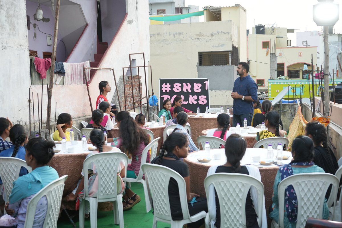 Krishank_BRS's tweet image. Starting off 1st interaction with young sisters from Ward 2 Cantonment in #SheTalks 1 where they spoke of their issues and also put a request for a Bus Stop at Anna Nagar as they were finding it difficult to walk all the way from Paradise Signal ...