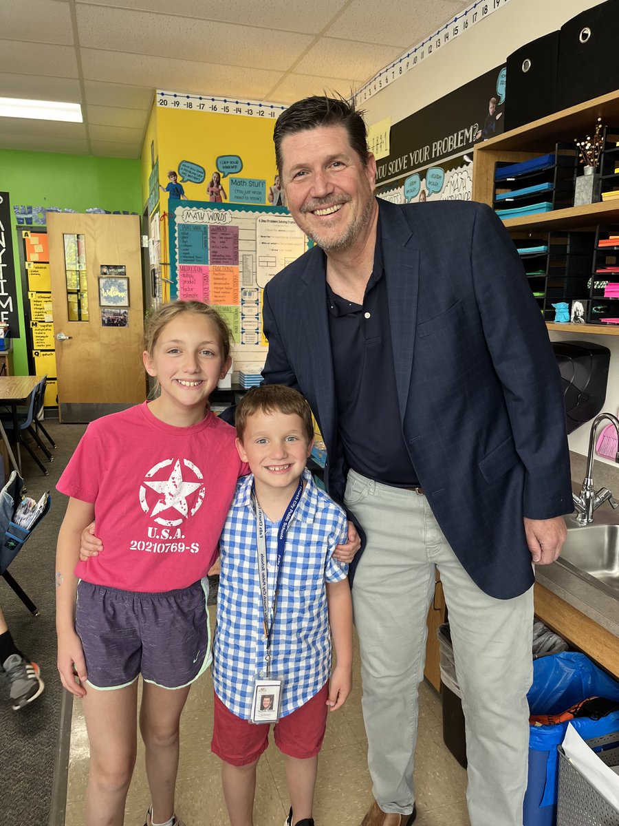 When you are Superintendent for the day, of course you visit your big sister in 4th grade. Way to go Superintendent Sam!