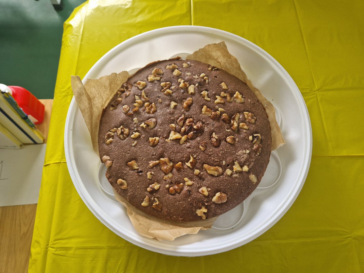 NM_Dietitians's tweet image. Next, we have the "Lemon Drizzle" cake and the "Coco-Loco" cake! Thank you to all our dietitians who contributed to our baking competition! We will be revealing who our top 3 bakes were in the coming days! 😋 #whatdietitiansdo #baking #bakingcompetition #DietitiansWeek2023 #dw23