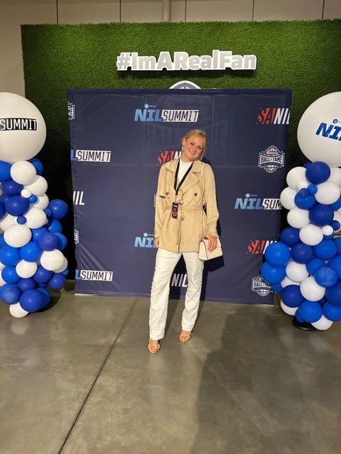 HoyasWSoc's tweet image. What a great event by @NILSummit! Thankful our girl Henley Tippins was able to attend this great event!

#HoyaSaxa | #NILSummit