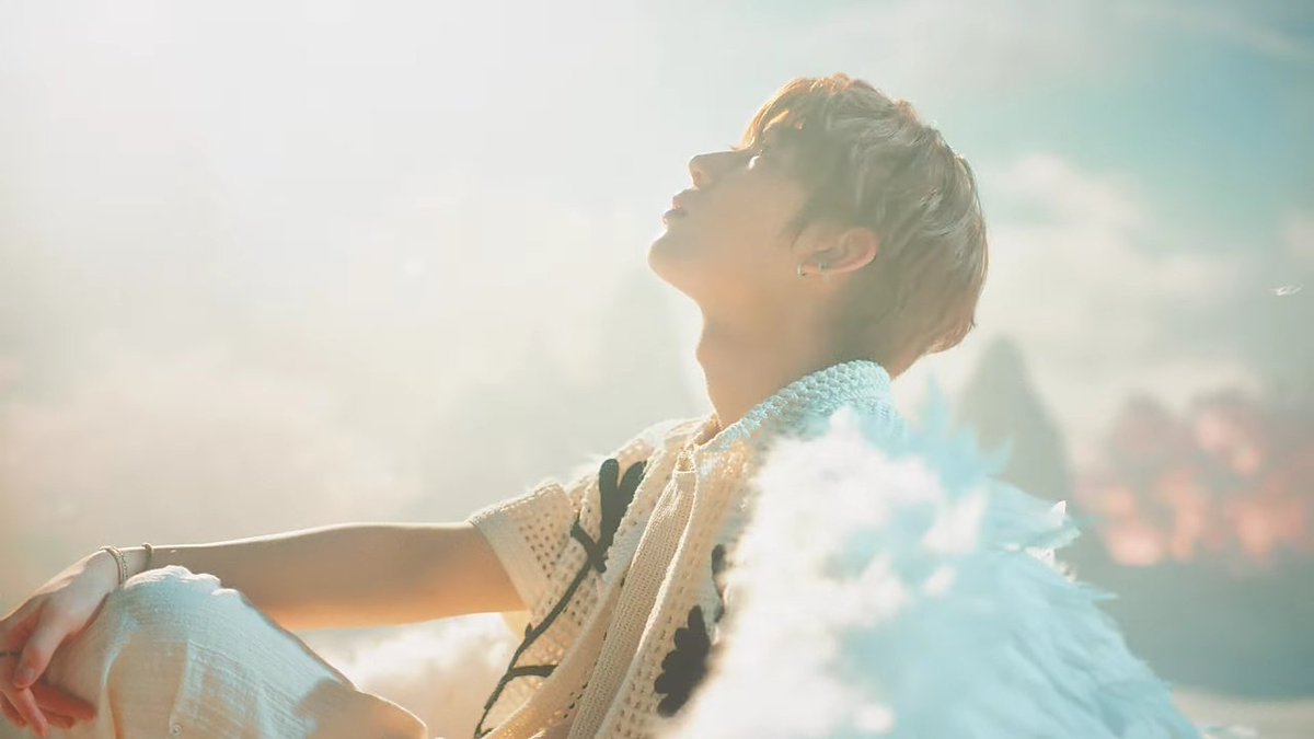 filmksw's tweet image. SUNOO LOOKS HEAVENLY