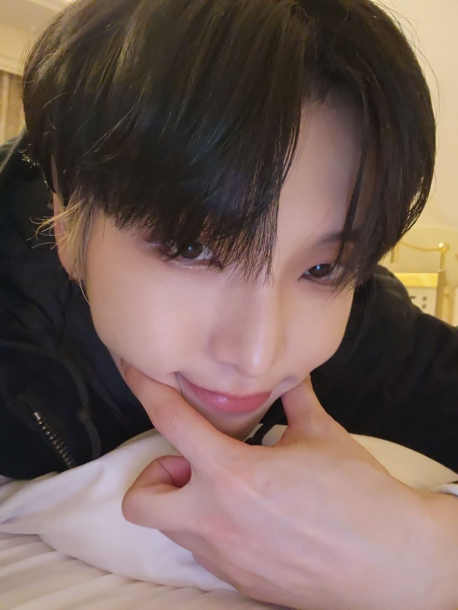 happy birthday to our favorite all rounder and vocalist, LEE SEOHO !! thank you for all that you do for to moons and oneus!! we hope today bring you loads of joy and happiness ♥️ <a href="/official_ONEUS/">ONEUS</a> 

#더환하게_기억될_서호야_생일축하해
#UNFORGETTABLE_SEOHO_DAY