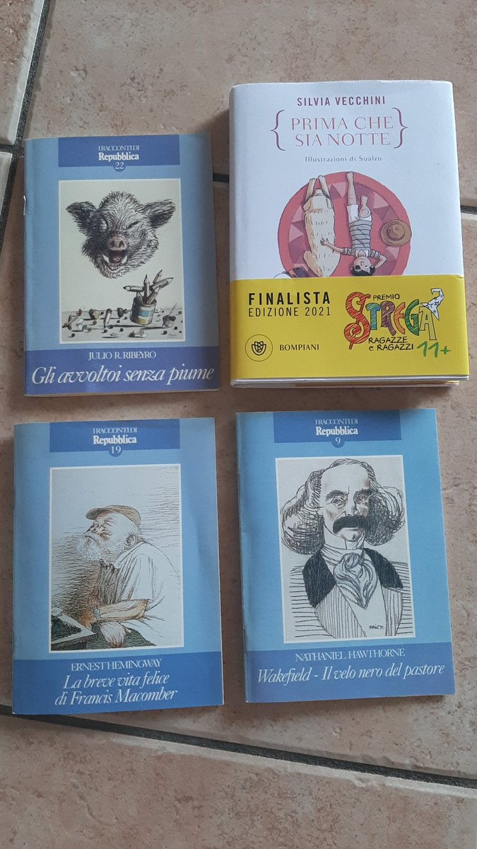 Ultimi 4 letti: 3 #racconti di grandissimi scrittori e una storia che unisce prosa e poesia per raccontarci di Carlo, che non sente e vede solo da un occhio. Grandissima Silvia Vecchini per <a href="/libribompiani/">Bompiani</a>: lacrime assicurate!